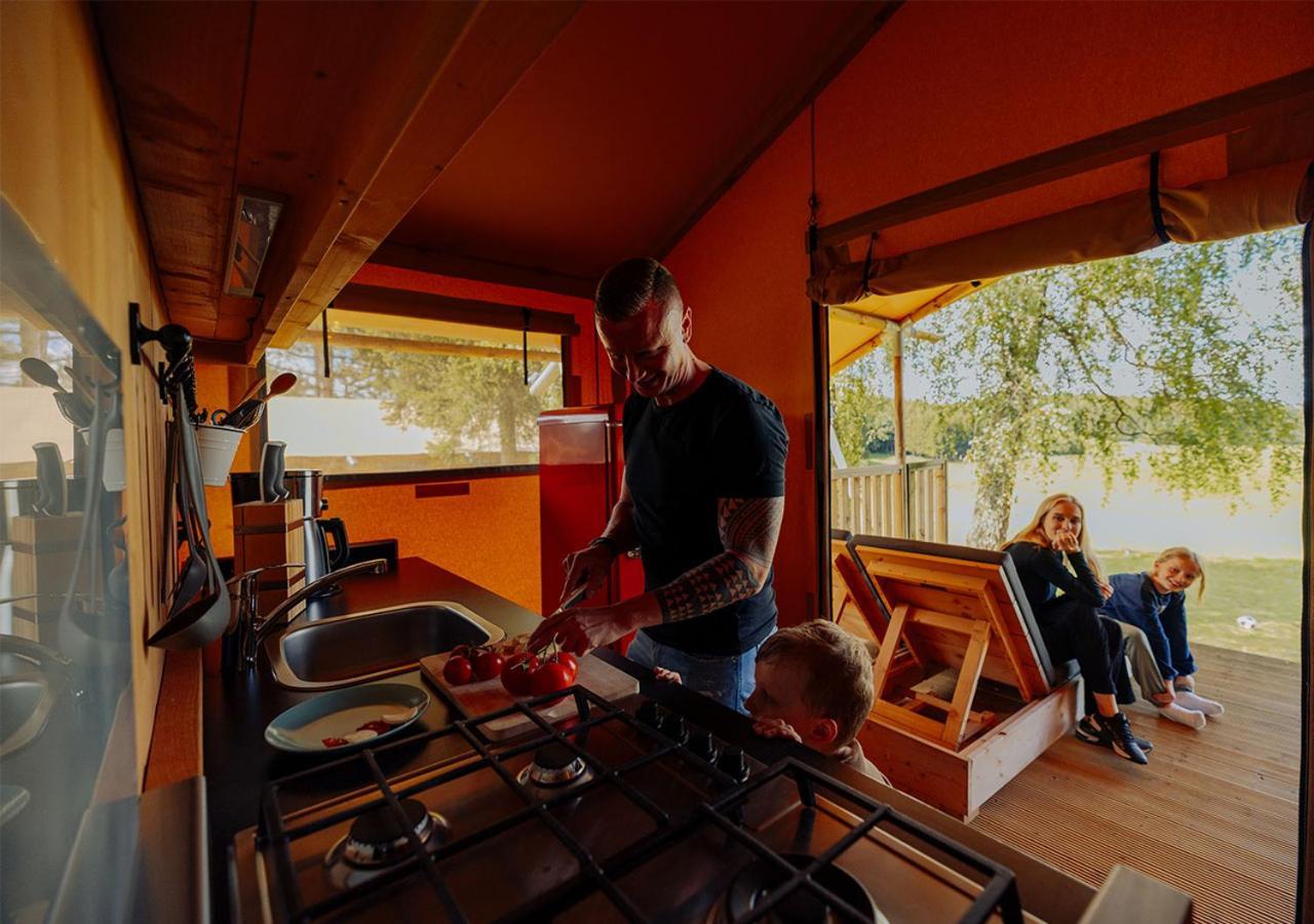 Azur Camping Schwaebische Alb Sonnenbühl Exterior foto
